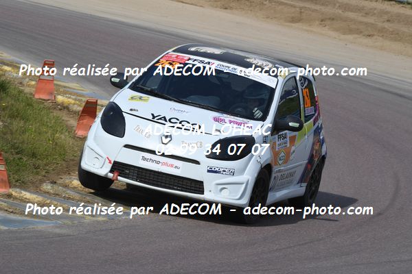 http://v2.adecom-photo.com/images//1.RALLYCROSS/2021/RALLYCROSS_LESSAY_2021/COUPE_FEMININE/DELAUNAY_Olympe/32A_2836.JPG