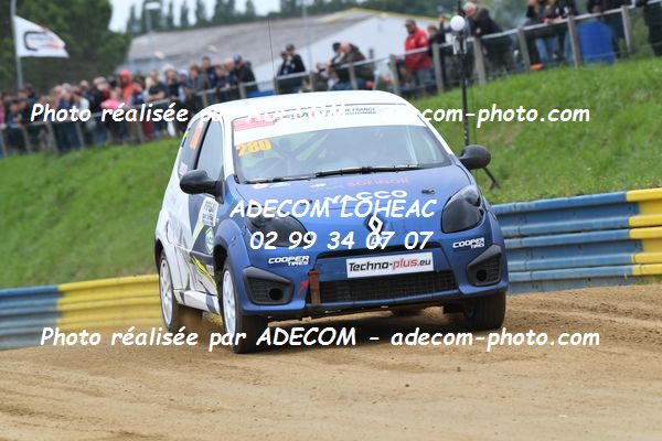 http://v2.adecom-photo.com/images//1.RALLYCROSS/2021/RALLYCROSS_LESSAY_2021/COUPE_FEMININE/LAUNAY_Chanel/32A_0949.JPG