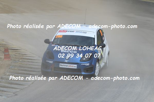 http://v2.adecom-photo.com/images//1.RALLYCROSS/2021/RALLYCROSS_LESSAY_2021/COUPE_FEMININE/LAUNAY_Chanel/32A_1771.JPG