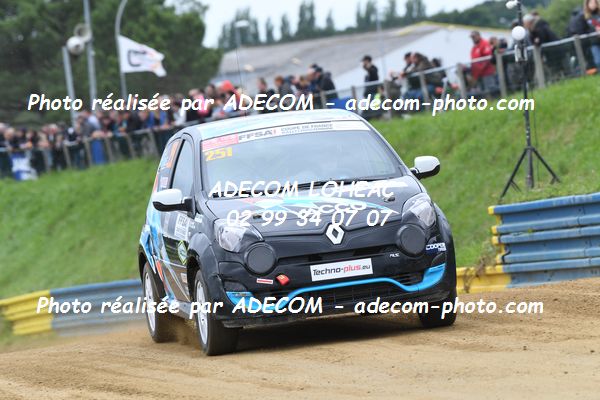 http://v2.adecom-photo.com/images//1.RALLYCROSS/2021/RALLYCROSS_LESSAY_2021/COUPE_FEMININE/MOREL_Marie/32A_0947.JPG