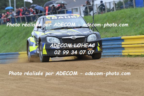 http://v2.adecom-photo.com/images//1.RALLYCROSS/2021/RALLYCROSS_LESSAY_2021/SUPER_1600/PAILLARDON_Anthony/32A_0173.JPG