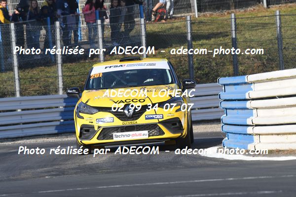 http://v2.adecom-photo.com/images//1.RALLYCROSS/2021/RALLYCROSS_MAYENNE_2021/COUPE_CLIO/DUFAS_Dylan/45A_0971.JPG