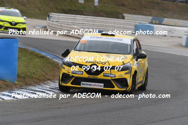 http://v2.adecom-photo.com/images//1.RALLYCROSS/2021/RALLYCROSS_MAYENNE_2021/COUPE_CLIO/DUFAS_Dylan/45A_2982.JPG