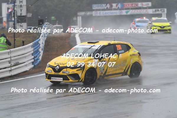 http://v2.adecom-photo.com/images//1.RALLYCROSS/2021/RALLYCROSS_MAYENNE_2021/COUPE_CLIO/DUFAS_Dylan/45A_3346.JPG