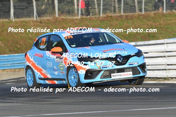 http://v2.adecom-photo.com/images//1.RALLYCROSS/2021/RALLYCROSS_MAYENNE_2021/COUPE_CLIO/LUMET_Valentin/45A_0299.JPG