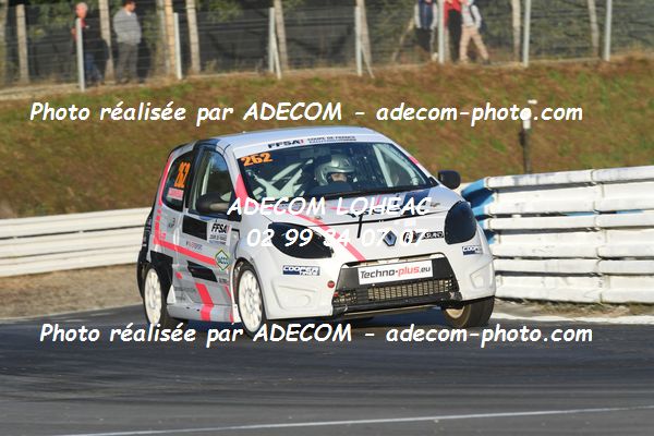 http://v2.adecom-photo.com/images//1.RALLYCROSS/2021/RALLYCROSS_MAYENNE_2021/COUPE_FEMININE_FFSA/DANVEAU_Chloe/45A_0180.JPG