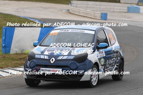 http://v2.adecom-photo.com/images//1.RALLYCROSS/2021/RALLYCROSS_MAYENNE_2021/COUPE_FEMININE_FFSA/DELAUNAY_Audrey/45A_2885.JPG