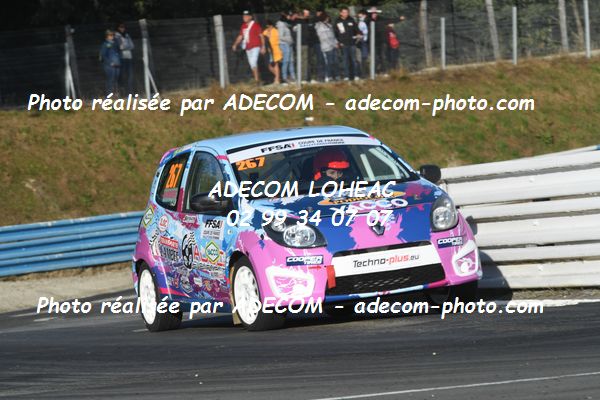 http://v2.adecom-photo.com/images//1.RALLYCROSS/2021/RALLYCROSS_MAYENNE_2021/COUPE_FEMININE_FFSA/DESERT_Marie/45A_0930.JPG