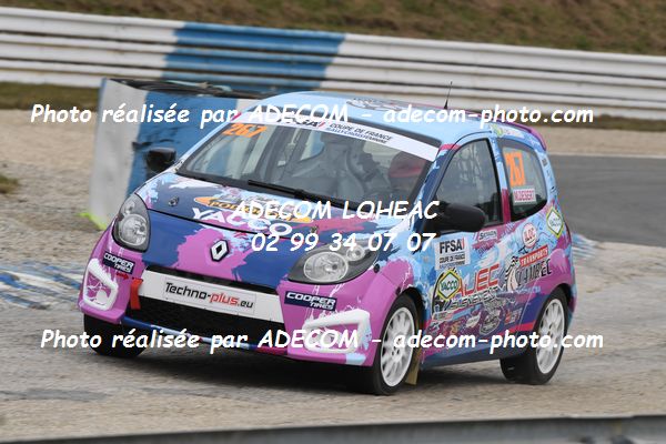 http://v2.adecom-photo.com/images//1.RALLYCROSS/2021/RALLYCROSS_MAYENNE_2021/COUPE_FEMININE_FFSA/DESERT_Marie/45A_2180.JPG