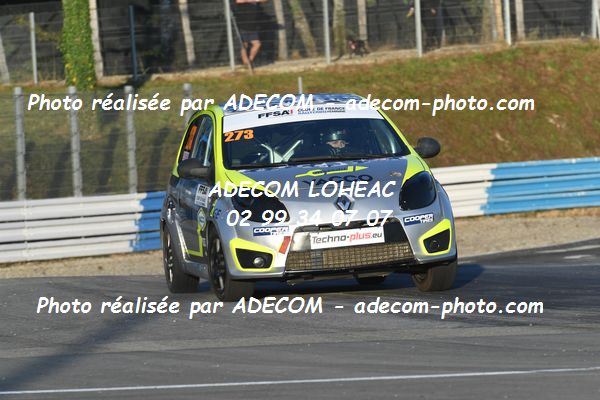 http://v2.adecom-photo.com/images//1.RALLYCROSS/2021/RALLYCROSS_MAYENNE_2021/COUPE_FEMININE_FFSA/JORAM_Sophie/45A_0231.JPG