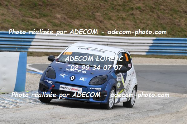 http://v2.adecom-photo.com/images//1.RALLYCROSS/2021/RALLYCROSS_MAYENNE_2021/COUPE_FEMININE_FFSA/LAUNAY_Chanel/45A_2143.JPG