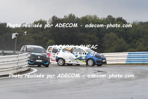 http://v2.adecom-photo.com/images//1.RALLYCROSS/2021/RALLYCROSS_MAYENNE_2021/COUPE_FEMININE_FFSA/LAUNAY_Chanel/45A_3711.JPG