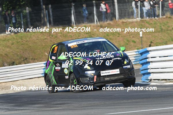 http://v2.adecom-photo.com/images//1.RALLYCROSS/2021/RALLYCROSS_MAYENNE_2021/COUPE_FEMININE_FFSA/LOYER_Stephanie/45A_0918.JPG