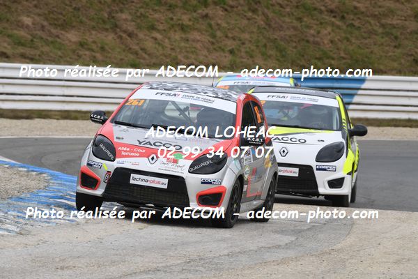 http://v2.adecom-photo.com/images//1.RALLYCROSS/2021/RALLYCROSS_MAYENNE_2021/COUPE_FEMININE_FFSA/POTTIER_Alizee/45A_2182.JPG