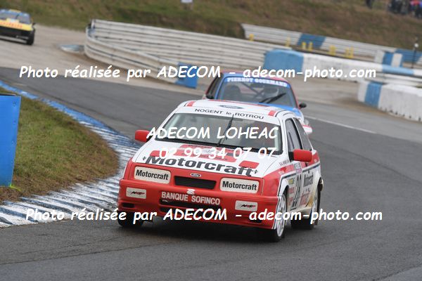 http://v2.adecom-photo.com/images//1.RALLYCROSS/2021/RALLYCROSS_MAYENNE_2021/LEGENDES_SHOW/MENIER_Christian/45A_3244.JPG