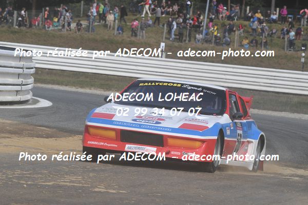 http://v2.adecom-photo.com/images//1.RALLYCROSS/2021/RALLYCROSS_MAYENNE_2021/LEGENDES_SHOW/QUEMENER_Alain/45A_1841.JPG