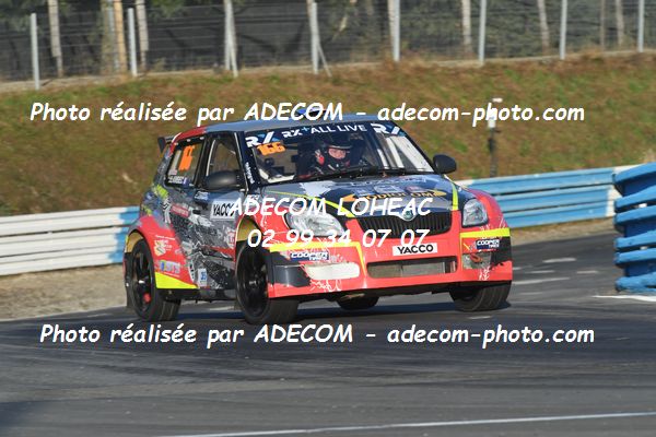 http://v2.adecom-photo.com/images//1.RALLYCROSS/2021/RALLYCROSS_MAYENNE_2021/SUPER_1600/LAMBEC_Jeremy/45A_0352.JPG