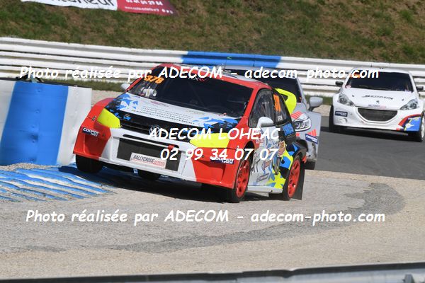 http://v2.adecom-photo.com/images//1.RALLYCROSS/2022/19_RALLYCROSS_MAYENNE_2022/DIVISION_3/FLON_Nicolas/01A_2651.JPG