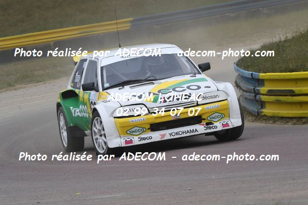 http://v2.adecom-photo.com/images//1.RALLYCROSS/2022/3_RALLYCROSS_LESSAY_2022/LEGEND_SHOW/RENET_Bernard/76A_2823.JPG