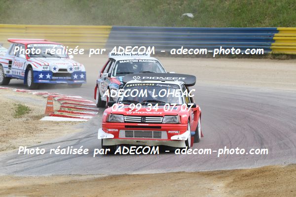 http://v2.adecom-photo.com/images//1.RALLYCROSS/2022/3_RALLYCROSS_LESSAY_2022/LEGEND_SHOW/ROUSSEL_Gerard/76A_4229.JPG