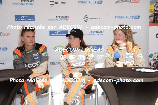 http://v2.adecom-photo.com/images//1.RALLYCROSS/2023/12_RALLYCROSS_CHATEAUROUX_2023/AMBIANCE_DIVERS/43E_6530.JPG