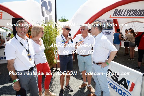 http://v2.adecom-photo.com/images//1.RALLYCROSS/2023/12_RALLYCROSS_CHATEAUROUX_2023/AMBIANCE_DIVERS/43E_6704.JPG