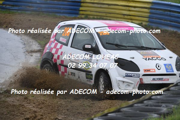 http://v2.adecom-photo.com/images//1.RALLYCROSS/2023/17_RALLYCROSS_KERLABO_2023/TWINGO/CARON_Lena/49A_9074.JPG