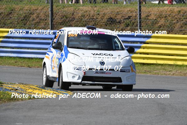 http://v2.adecom-photo.com/images//1.RALLYCROSS/2023/17_RALLYCROSS_KERLABO_2023/TWINGO/LEFRANCOIS_Marie/48A_7905.JPG