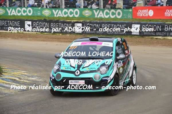 http://v2.adecom-photo.com/images//1.RALLYCROSS/2023/17_RALLYCROSS_KERLABO_2023/TWINGO/OLIVIER_Laurine/49A_9824.JPG