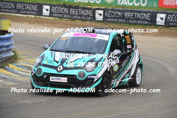 http://v2.adecom-photo.com/images//1.RALLYCROSS/2023/17_RALLYCROSS_KERLABO_2023/TWINGO/OLIVIER_Laurine/49A_9842.JPG