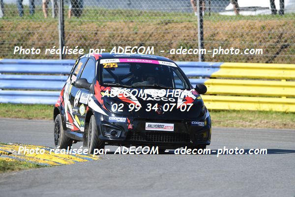 http://v2.adecom-photo.com/images//1.RALLYCROSS/2023/17_RALLYCROSS_KERLABO_2023/TWINGO/SEIGNARD_Melanie/48A_7266.JPG