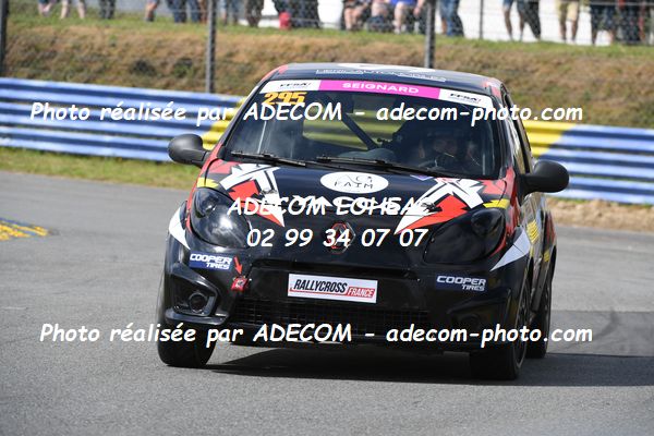 http://v2.adecom-photo.com/images//1.RALLYCROSS/2023/17_RALLYCROSS_KERLABO_2023/TWINGO/SEIGNARD_Melanie/48A_7962.JPG