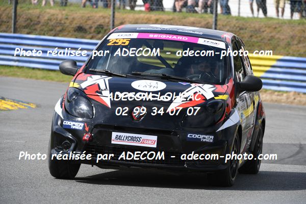 http://v2.adecom-photo.com/images//1.RALLYCROSS/2023/17_RALLYCROSS_KERLABO_2023/TWINGO/SEIGNARD_Melanie/48A_7963.JPG