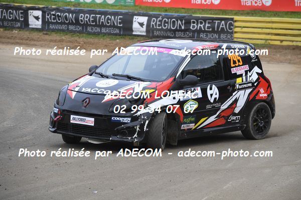 http://v2.adecom-photo.com/images//1.RALLYCROSS/2023/17_RALLYCROSS_KERLABO_2023/TWINGO/SEIGNARD_Melanie/49A_9925.JPG