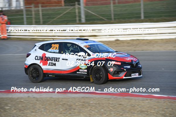 http://v2.adecom-photo.com/images//1.RALLYCROSS/2023/20_RALLYCROSS_LOHEAC_2023/CLIO/BENEZET_Andrea/53A_1517.JPG