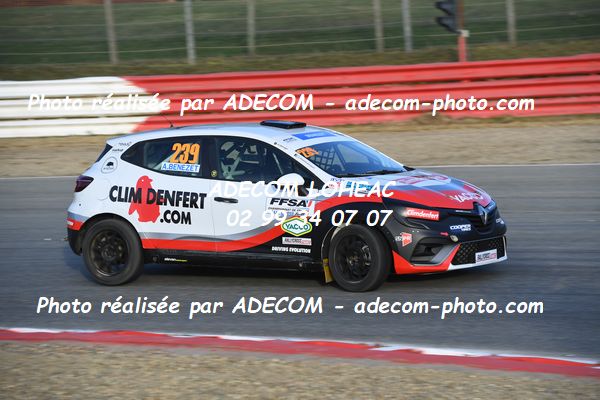 http://v2.adecom-photo.com/images//1.RALLYCROSS/2023/20_RALLYCROSS_LOHEAC_2023/CLIO/BENEZET_Andrea/53A_1519.JPG