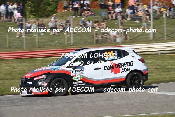 http://v2.adecom-photo.com/images//1.RALLYCROSS/2023/20_RALLYCROSS_LOHEAC_2023/CLIO/BENEZET_Andrea/53A_2770.JPG