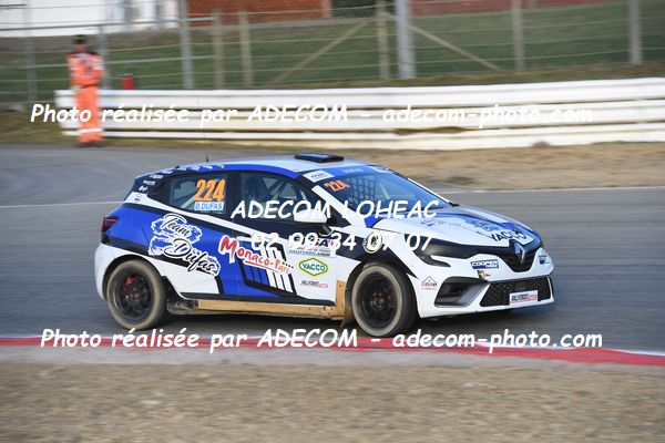 http://v2.adecom-photo.com/images//1.RALLYCROSS/2023/20_RALLYCROSS_LOHEAC_2023/CLIO/DUFAS_Bryan/53A_1529.JPG