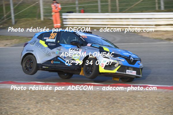 http://v2.adecom-photo.com/images//1.RALLYCROSS/2023/20_RALLYCROSS_LOHEAC_2023/CLIO/GOUESBET_Kelig/53A_1491.JPG