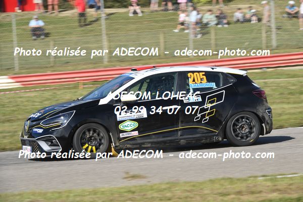 http://v2.adecom-photo.com/images//1.RALLYCROSS/2023/20_RALLYCROSS_LOHEAC_2023/CLIO/HAMONOU_Quentin/53A_2739.JPG