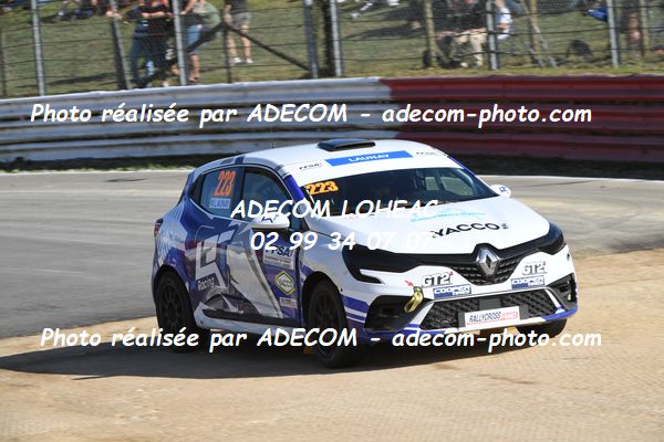 http://v2.adecom-photo.com/images//1.RALLYCROSS/2023/20_RALLYCROSS_LOHEAC_2023/CLIO/LAUNAY_Marceau/53A_2783.JPG