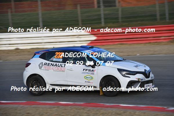 http://v2.adecom-photo.com/images//1.RALLYCROSS/2023/20_RALLYCROSS_LOHEAC_2023/CLIO/SARHY_Gautier/53A_1538.JPG