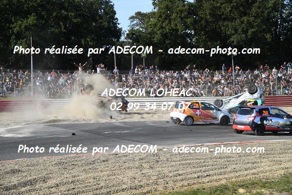 http://v2.adecom-photo.com/images//1.RALLYCROSS/2023/20_RALLYCROSS_LOHEAC_2023/TWINGO/CAVADINI_Ilona/53A_6325.JPG
