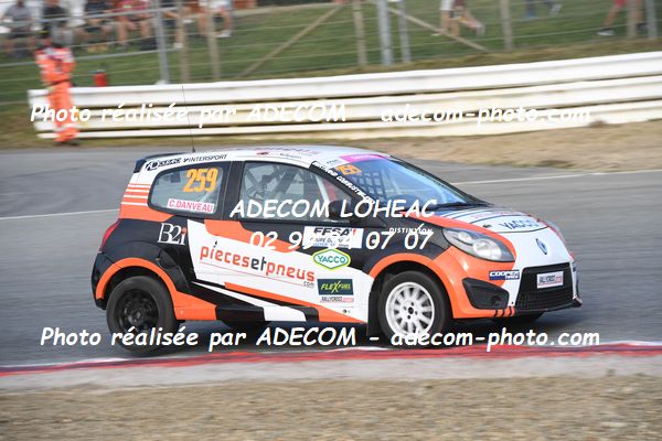 http://v2.adecom-photo.com/images//1.RALLYCROSS/2023/20_RALLYCROSS_LOHEAC_2023/TWINGO/DANVEAU_Chloe/53A_2123.JPG