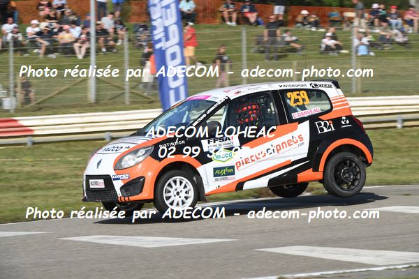 http://v2.adecom-photo.com/images//1.RALLYCROSS/2023/20_RALLYCROSS_LOHEAC_2023/TWINGO/DANVEAU_Chloe/53A_2646.JPG