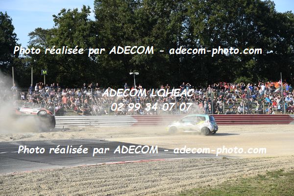 http://v2.adecom-photo.com/images//1.RALLYCROSS/2023/20_RALLYCROSS_LOHEAC_2023/TWINGO/DANVEAU_Chloe/53A_6342.JPG