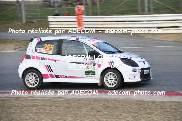 http://v2.adecom-photo.com/images//1.RALLYCROSS/2023/20_RALLYCROSS_LOHEAC_2023/TWINGO/DELHOMMAIS_Carla/53A_2153.JPG