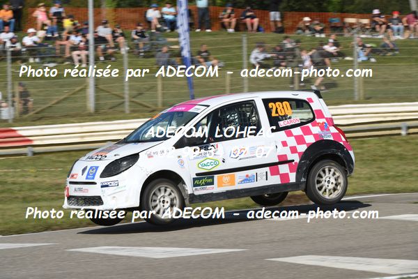 http://v2.adecom-photo.com/images//1.RALLYCROSS/2023/20_RALLYCROSS_LOHEAC_2023/TWINGO/DELHOMMAIS_Carla/53A_2675.JPG