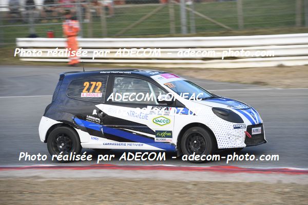 http://v2.adecom-photo.com/images//1.RALLYCROSS/2023/20_RALLYCROSS_LOHEAC_2023/TWINGO/DROUET_Angelique/53A_2147.JPG