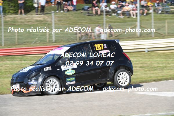 http://v2.adecom-photo.com/images//1.RALLYCROSS/2023/20_RALLYCROSS_LOHEAC_2023/TWINGO/LAUNAY_Chanel/53A_2685.JPG